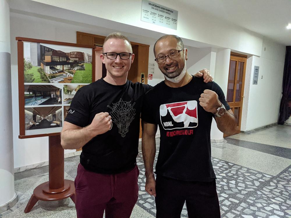 Andrew Ward and 14-time World Bench Champion and World Record holder Daiki Kodama in the hotel lobby in 2021