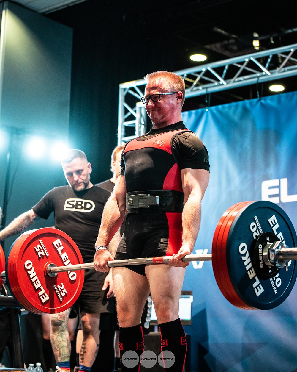 An easy first lift, picture of Andrew reaching full lockout with 215 kg on deadlift